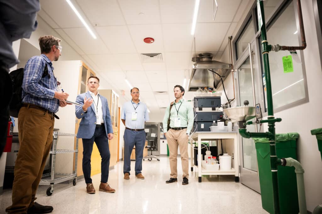 What Science Startups Should Know Before Choosing Their First Lab